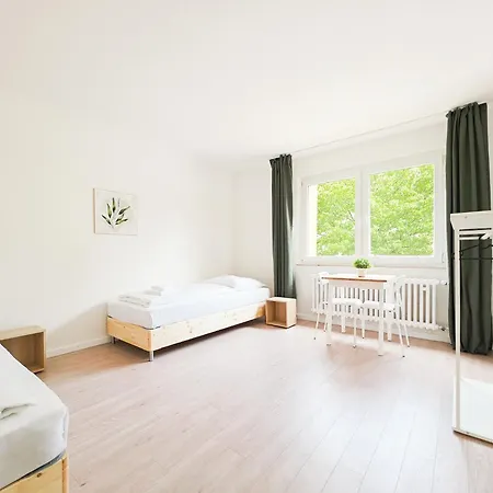 דירה Tolstov - 3 With Balcony - 25 Min Messe Dus