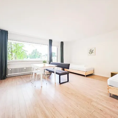 Tolstov - 3 With Balcony - 25 Min Messe Dus *