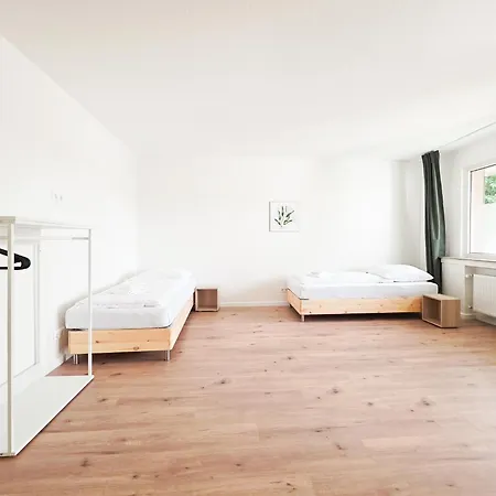 Tolstov - 3 With Balcony - 25 Min Messe Dus * דיסבורג