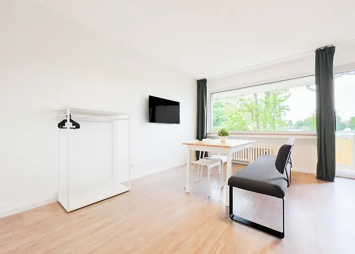 Tolstov - 3 With Balcony - 25 Min Messe Dus Apartament *